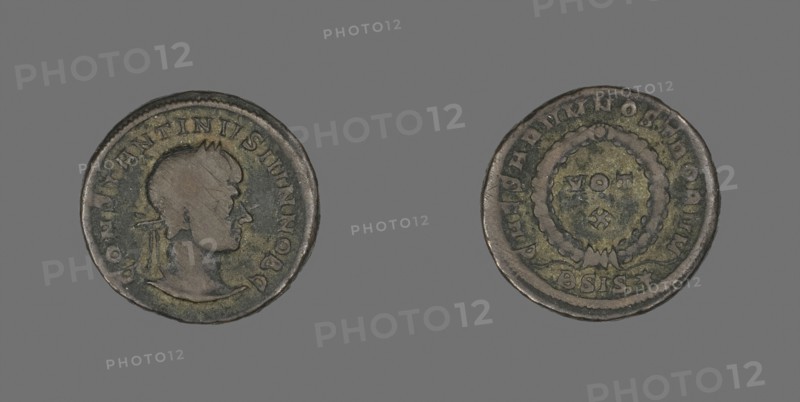Coin Portraying Emperor Constantine I, AD 307/337, Roman, minted in Siscia, Roman Empire, Bronze, Diam. 1.9 cm, 3.29 g