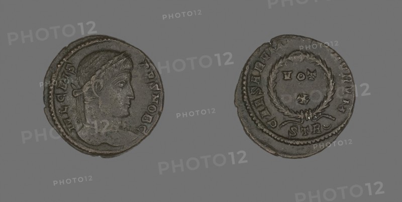Coin Portraying Emperor Crispus, AD 323/324, Roman, minted in Trier, Roman Empire, Bronze, Diam. 2 cm, 3.39 g