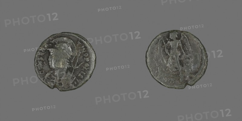 Coin Depicting Constantinople, 330/335 AD (?), Roman, minted in Constantinople, Roman Empire, Silver, Diam. 1.7 cm, 1.46 g