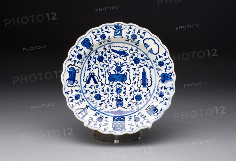 Plate, c. 1770, Worcester Porcelain Factory, Worcester, England, founded 1751, Worcester, Soft-paste porcelain, underglaze blue, Diam. 21.5 cm (8 7/16 in.)