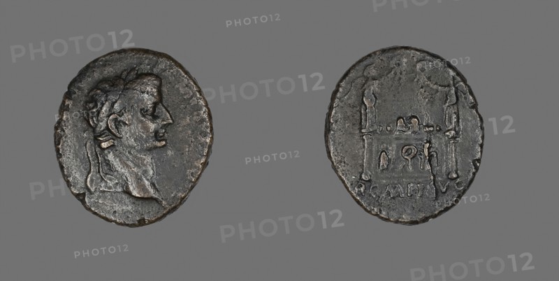 Coin Portraying Emperor Tiberius, AD 9/14, Roman, minted in Lugdunum, Roman Empire, Bronze, Diam. 2.6 cm, 9.01 g