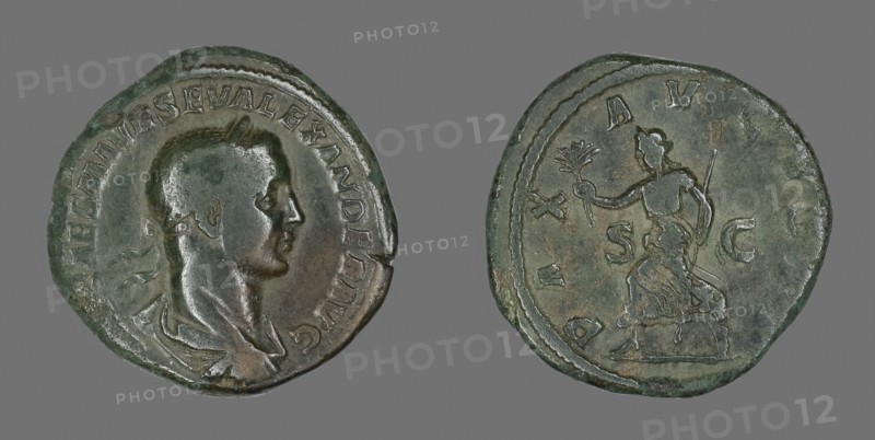 Sestertius (Coin) Portraying Emperor Severus Alexander, AD 222/235, Roman, minted in Rome, Roman Empire, Bronze, Diam. 3.1 cm, 25.30 g