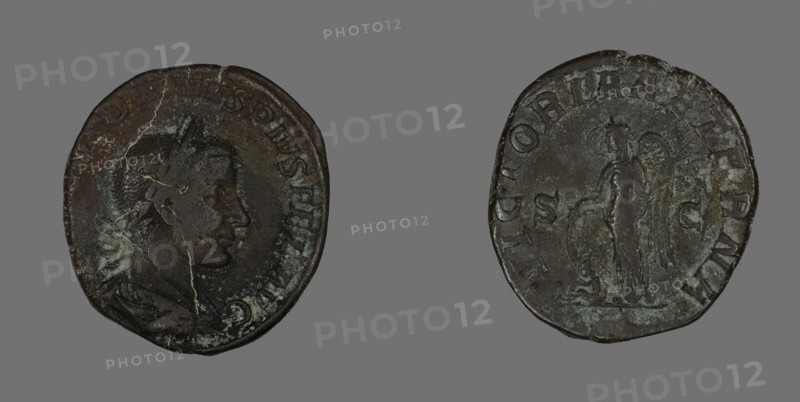 Sestertius (Coin) Portraying Emperor Gordianus, AD 238/244, Roman, Roman Empire, Bronze, Diam. 2.9 cm, 17.84 g