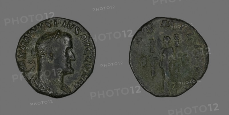Sestertius (Coin) Portraying Emperor Maximinus, AD 236/238, Roman, minted in Rome, Roman Empire, Bronze, Diam. 2.8 cm, 16.70 g