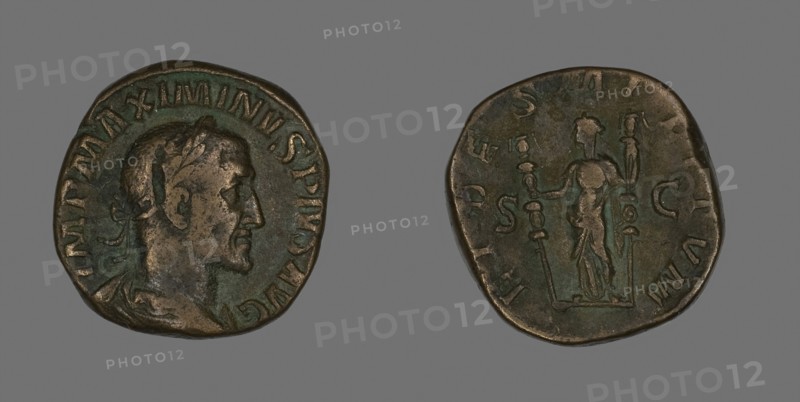 Sestertius (Coin) Portraying Emperor Maximinus, AD 235/236, Roman, minted in Rome, Roman Empire, Bronze, Diam. 2.9 cm, 21.29 g