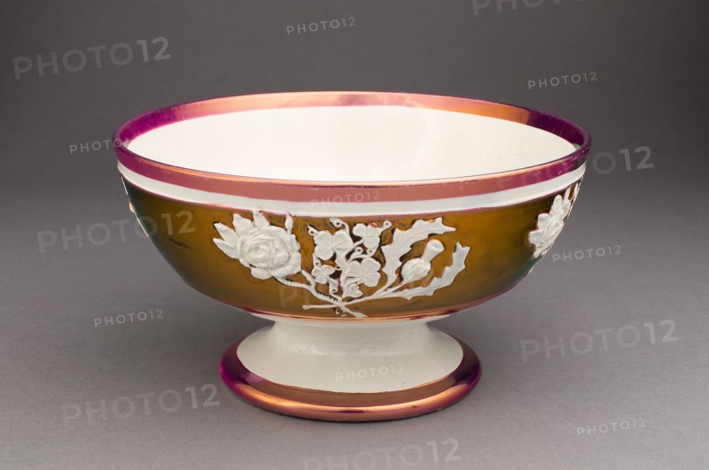 Slop Bowl with Symbols of England, Ireland, and Scotland, c. 1830, England, Staffordshire, Staffordshire, Earthenware with copper lustre decoration, H. 10.2 cm (4 in.), diam. 18.3 cm (7 3/16 in.)