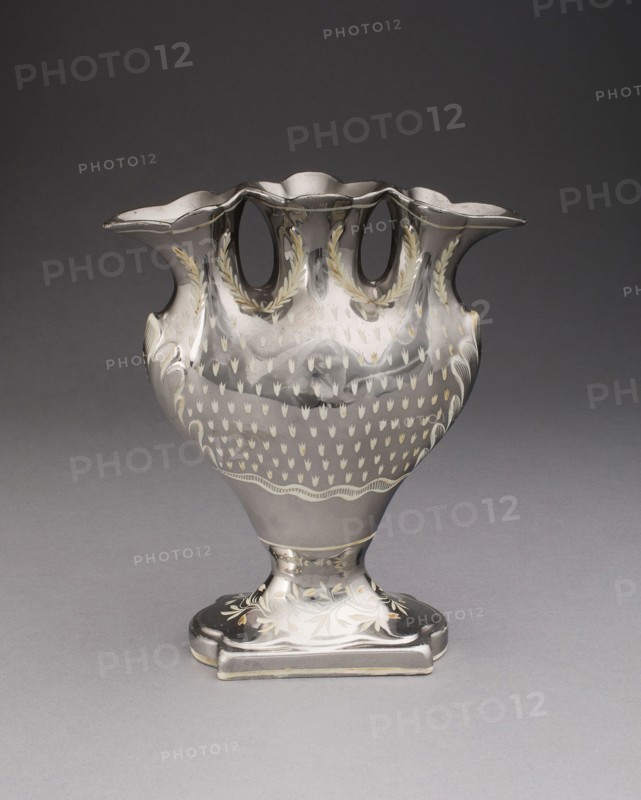 Flower Vase, 1810/20, England, Staffordshire, Staffordshire, Lead-glazed earthenware with lustre decoration, H. 20.3 cm (8 in.)