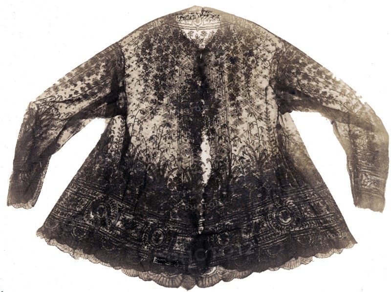 Jacket (Separated Bodice and Sleeves), 1855/65, England or France, England, Silk and mohair, Pusher machine lace, 74.2 × 88.4 cm (29 1/4 × 34 3/4 in.)