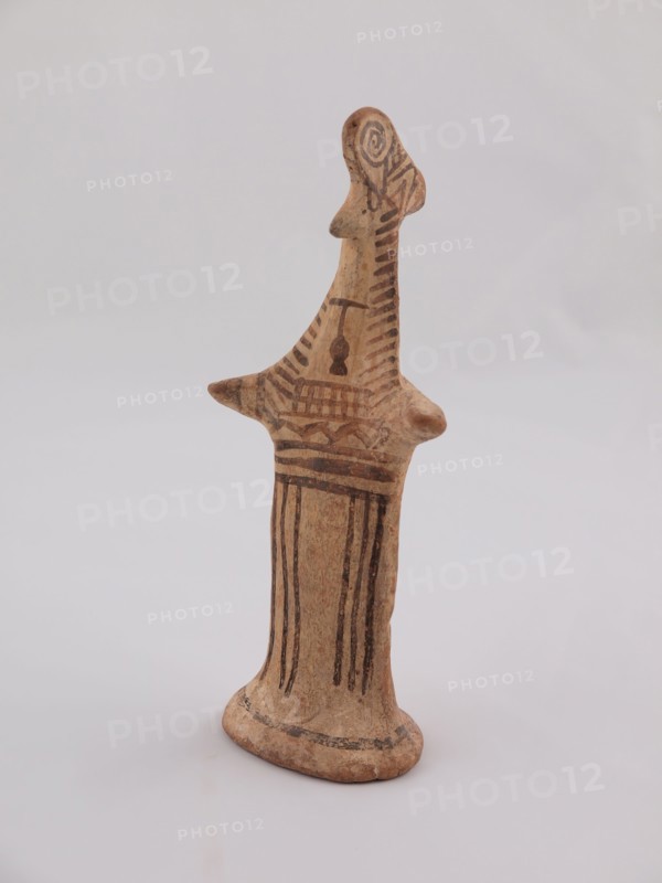 Statuette of a Goddess, 600/580 BC, Greek, Boeotia, Dodona, terracotta, 18.2 × 7.7 × 6.8 cm (7 3/16 × 3 1/16 × 2 11/16 in.)