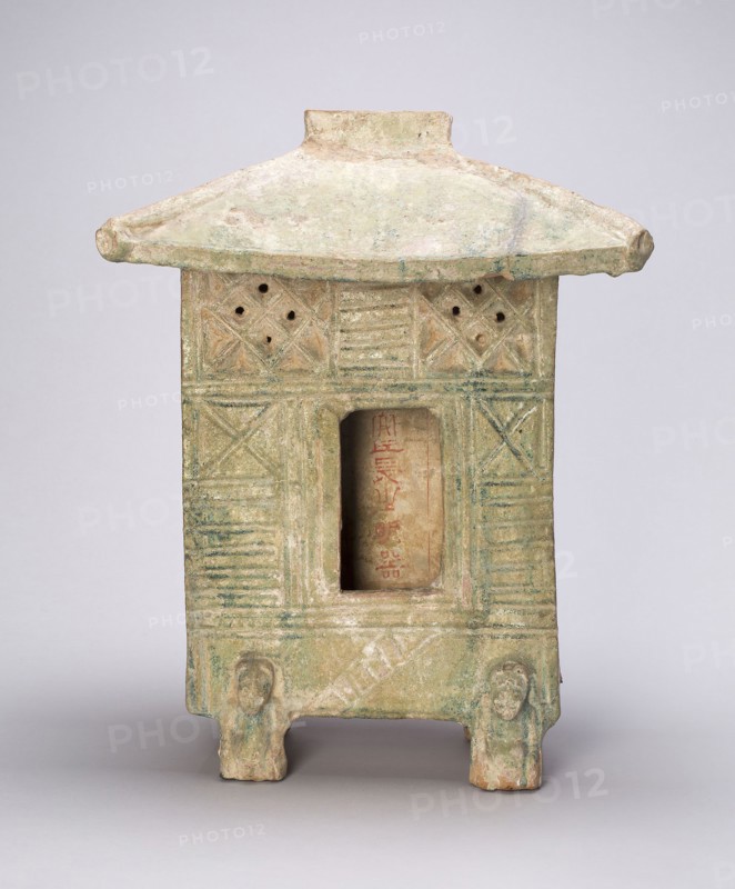 Granary (Cang), Eastern Han dynasty (A.D. 25–220), China, probably Henan province, China, Brick-red earthenware with green lead glaze, carved and molded decoration, 39.5 × 24.0 × 21.5 cm (15 9/16 × 9 7/16 × 8 7/16 in.)