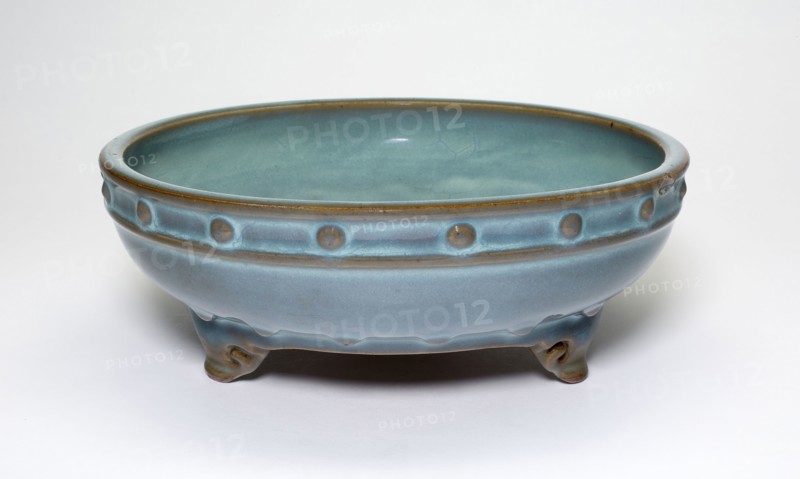 Circular Flowerpot Stand with Three Cloud-Shaped Feet, Jin dynasty (1115–1234), 13th century, China, Jun ware, stoneware with light blue glaze, H. 8.3 cm (3 1/4 in.), diam. 22.8 cm (9 in.)