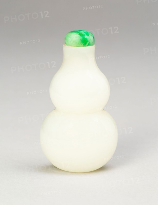 Gourd-Shaped Snuff Bottle, Qing dynasty (1644–1911), 1740–1800, China, White jade, 6.4 × 3.8 × 2.7 cm (2 1/2 × 1/2 × 1 1/16 in.)
