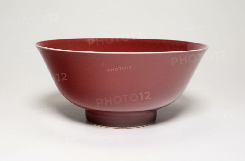 Bowl, Qing dynasty (1644–1912), Yongzheng reign mark and period (1723–1735), China, Porcelain with crimson pink glaze, H. 8.4 cm (3 5/16 in.), diam. 18.4 cm (7 1/4 in.)