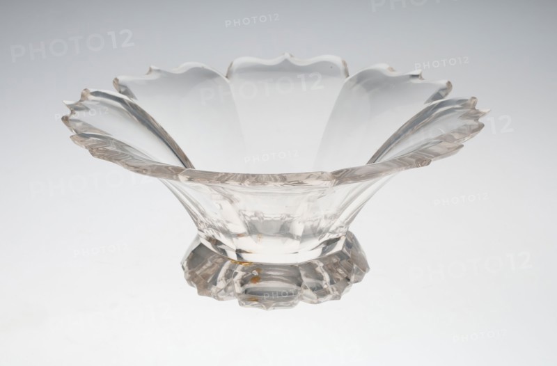 Dish, c. 1850, England, Bristol, Bristol, Glass, 7.6 × 19.1 cm (3 × 7 1/2 in.)