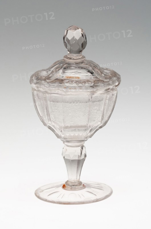 Sweetmeat Dish with Cover, c. 1730, Germany, Schleswig, Schleswig, Glass, 17.8 x 8.9 cm (7 x 3 1/2 in.)