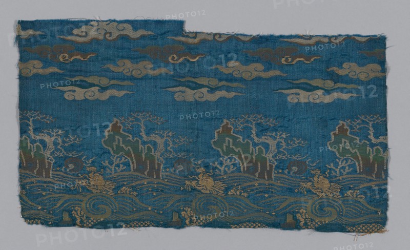 Panel, 18th century, China, plain compound satin, silk and gilt paper, wound on cotton core., 25.1 × 44.4 cm (9 7/8 × 17 1/2 in.)