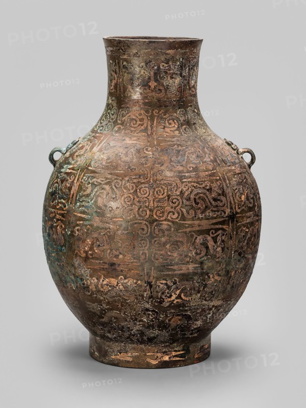 Jar (hu), Eastern Zhou dynasty, Warring States period (475–221 B.C.), China, Bronze inlaid with copper, H. 44.7 × diam. 30.6 cm (17 5/8 × 12 in.)