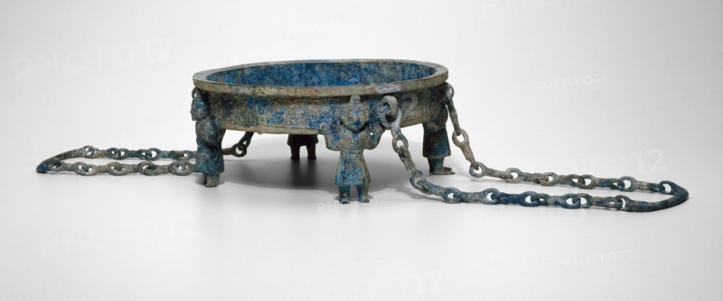 Basin with Figural Feet (Lu), Eastern Zhou dynasty, Warring States period (771–222 B.C.), 5th/4th century B.C., China, Bronze, H. 10.9 cm (4 5/16 in.), diam. 25.8 cm (10 1/4 in.)