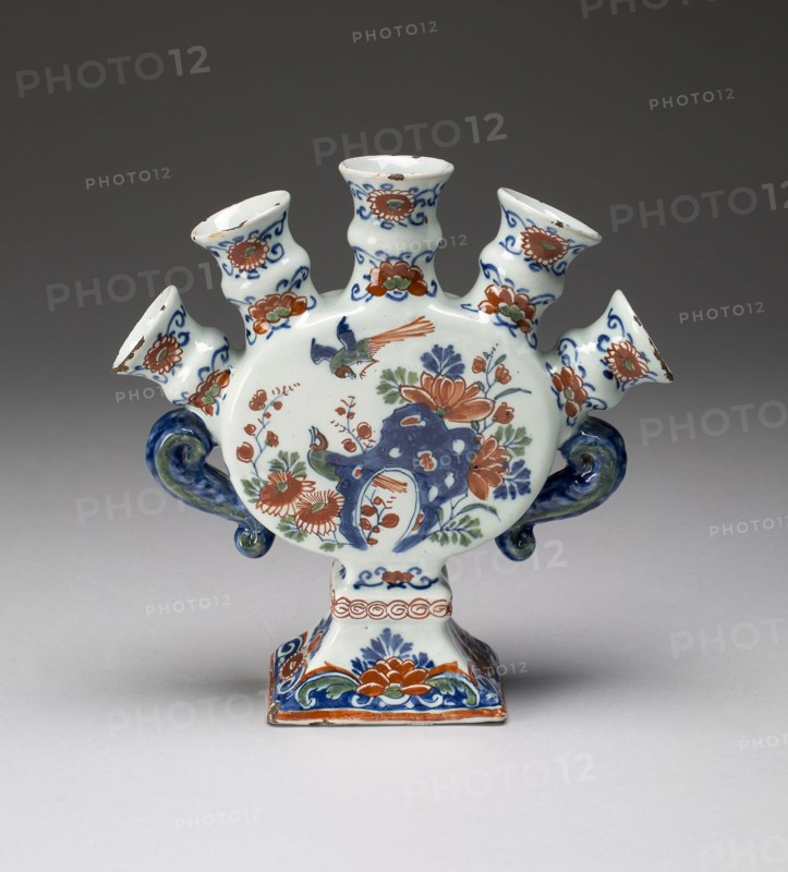 Flower Vase (one of a pair), Early 18th century, Netherlands, Delft, Adriaan Pynacher, Dutch, 1622-1673, Delft, Tin-glazed earthenware (Delftware), 17.8 × 17.8 × 5.1 cm (7 × 7 × 2 in.)