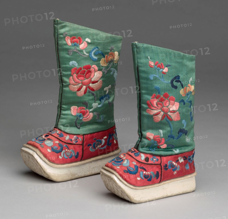 Man’s Boots, Qing dynasty (1644–1911), 19th century, China, Silk, satin weave, with needlework, a. 23.8 × 16.8 × 6.3 cm (9 3/8 × 6 5/8 × 2 1/2 in.)
