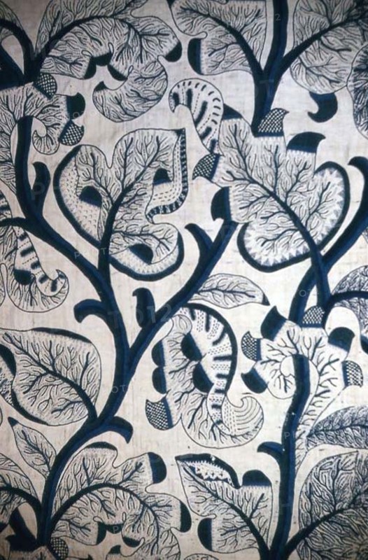 Pair of Curtains, 17th century, England, Cotton and linen, twill weave, embroidered with wool, 182.9 × 118.2 cm (72 × 46 1/2 in.)