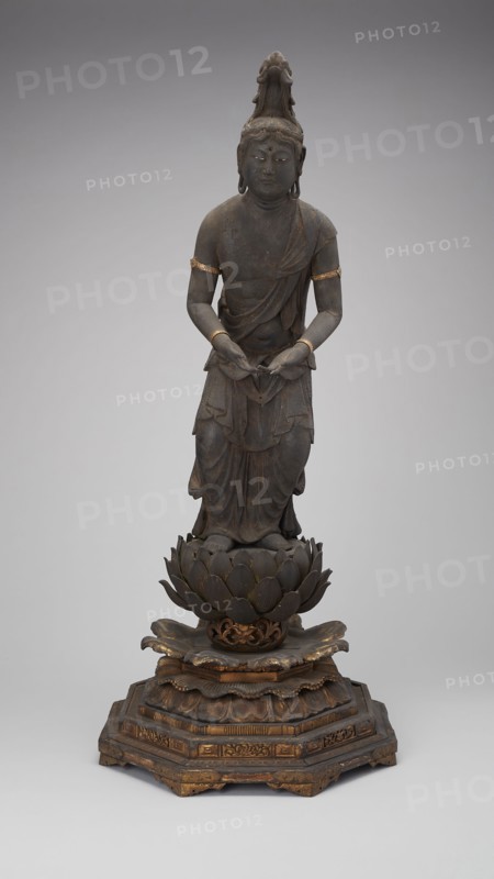 Kannon Bosatsu, 12th/14th century, Japan, Wood with traces of polychromy, H. 84.5 cm (33 1/4 in.)