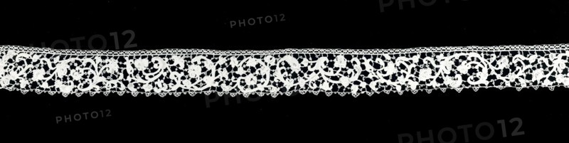 Border, 1675/1700, Italy, Venice, Venice, Linen, raised needle lace, 6 x 79.2 cm (2 3/8 x 31 1/8 in.)
