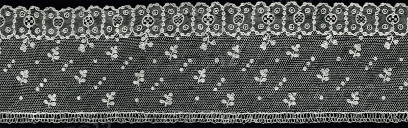 Border, 1875/1900, France, Linen, needle lace of a type known as "Point d'Argentan" with a whipped mesh ground, 8.5 × 122.4 cm (3 3/8 × 48 1/8 in.)