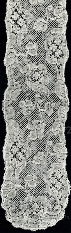 Lappet, 1740s/50s, France, Linen, bobbin straight lace of a type known as "Valenciennes" with a five hole mesh ground, 51.8 × 8.3 cm (20 3/8 × 3 1/4 in.)