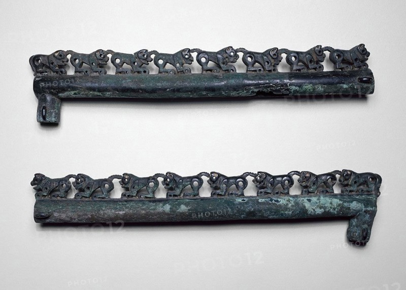 Ornamental Fitting with Crouching Felines (one of pair), 6th/4th century B.C., Northeastern China, China, Bronze, 5.8 × 28.5 cm (2 1/4 × 11 1/4 in.)