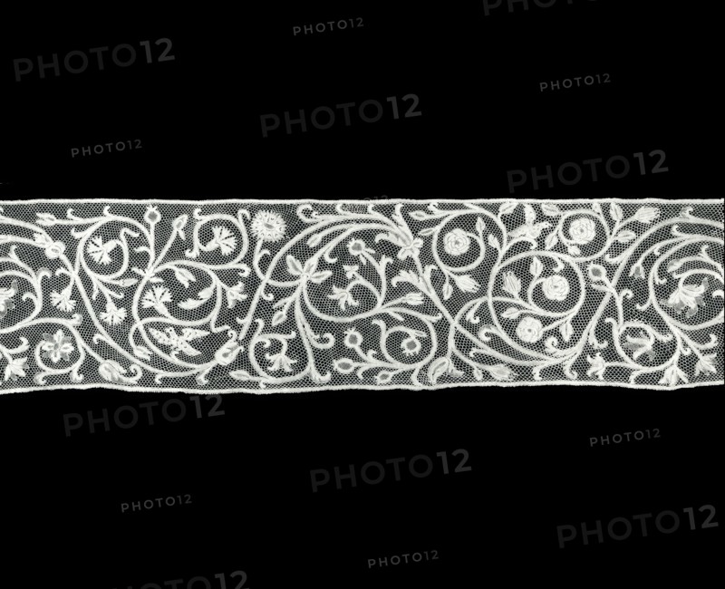 Border, 1701/50, Italy, Milan, Milan, Linen, bobbin part lace, 22.8 x 203.3 cm (9 x 80 in.)