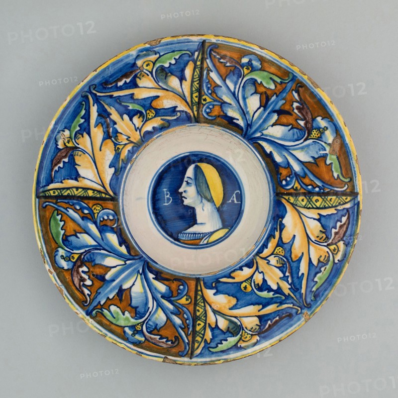 Plate with Female Bust, c. 1525, Italian, possibly Castel Durante, Castel Durante, Tin-glazed earthenware (maiolica), Diameter: 25.9 cm (10 3/16 in.)