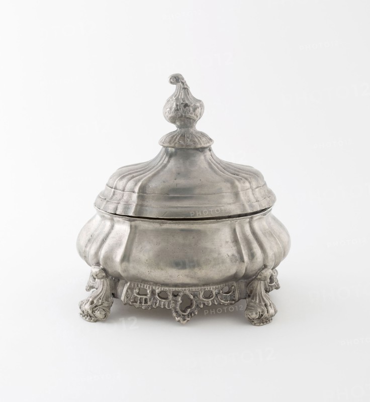 Tobacco Box, c. 1760, Netherlands, Netherlands, Pewter, 17.2 x 15.2 x 10.8 cm (6 3/4 x 6 x 4 1/4 in.)