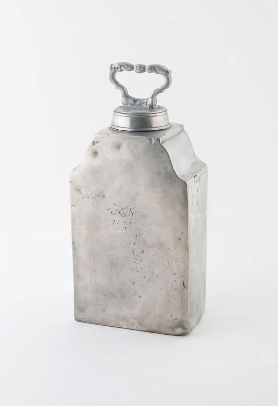 Wine Can, 1756, Germany, Pewter, 31.8 x 15.2 x 8.9 cm (12 1/2 x 6 x 3 1/2 in.)
