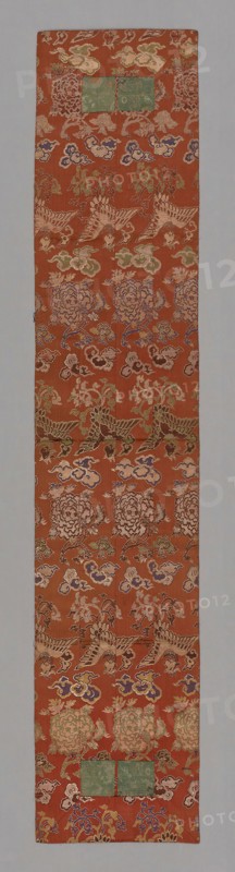 Ôhi (Stole), late Edo period (1789–1868), 1801/25, Japan, Silk compound weave with ground of soft red loosely woven satin., 165 x 33.6 cm (65 x 13 1/4 in.)