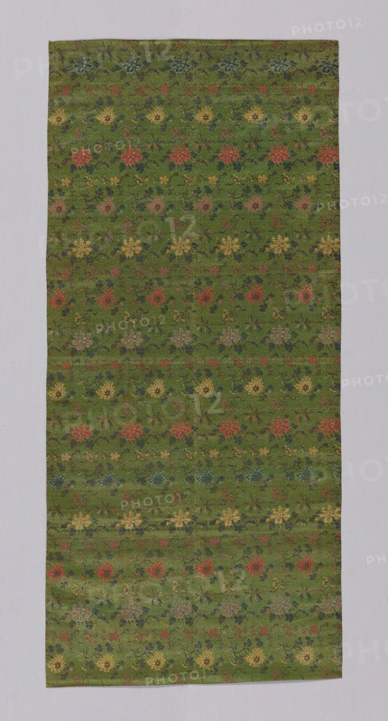 Fragment (Furnishing), 1875/1900, China?, China, satin weave with gold foil on paper strips, 148.9 × 68.2 cm (58 5/8 × 26 7/8 in.)