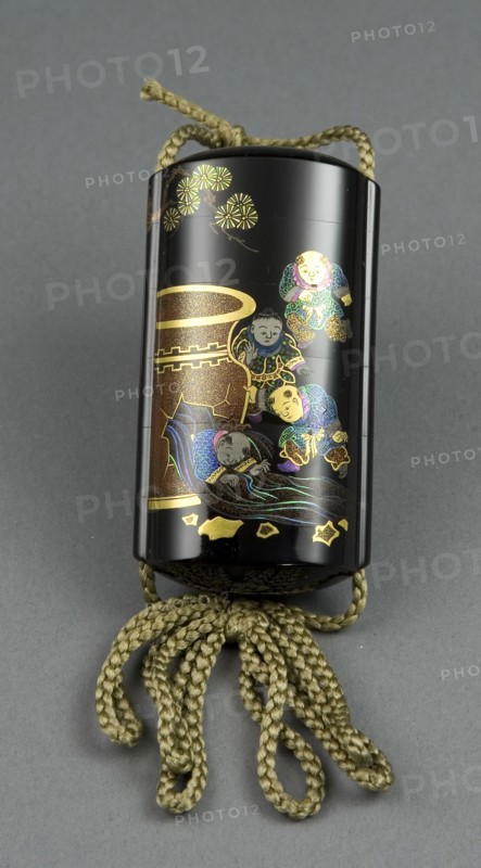 Inro Case, early 19th century, Somada Mitsumine, Japanese, dates unknown, Japan, Lacquer with inlay, 9.5 x 4.9 x 2.8 cm