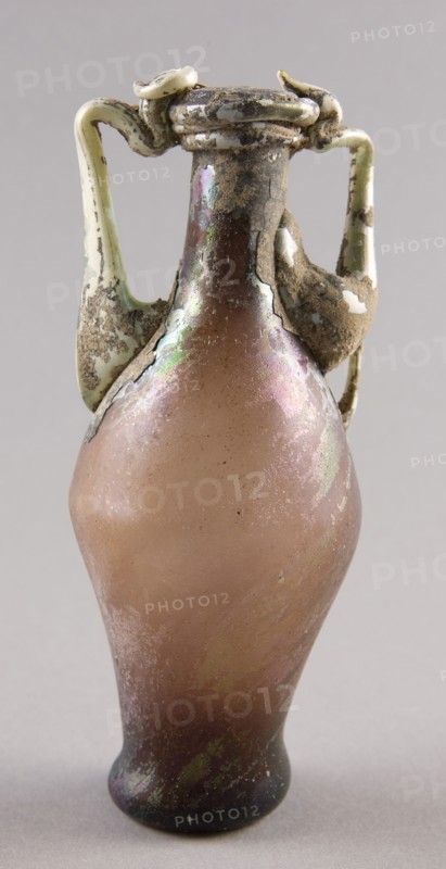 Flask, 2nd/3rd century AD, Roman, Levant or Syria, Syria, Glass, blown technique, 14.3 × 6.4 × 6.4 cm (5 5/8 × 2 1/2 × 2 1/2 in.)