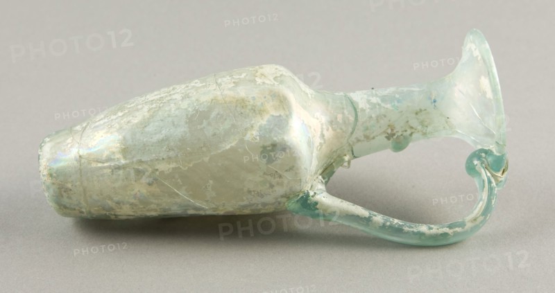 Flask, 4th century AD, Roman, Levant or Syria, Syria, Glass, blown technique, 16.2 × 8.6 × 8.6 cm (6 3/8 × 3 3/8 × 3 3/8 in.)