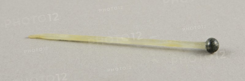 Cosmetic Applicator, 4th/6th century AD, Ancient Mediterranean, Mediterranean Region, Glass, L. 10.8 cm (4 1/4 in.), diam. 0.6 cm (1/4 in.)