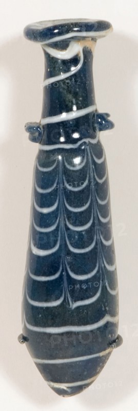 Alabastron (Container for Scented Oil), 200/150 BC, Eastern Mediterranean, possibly the Syro-Palestinian region, Mediterranean Region, Glass, core-formed technique, 13.1 × 3.4 × 3.4 cm (5 1/8 × 1 3/8 × 1 3/8 in.)