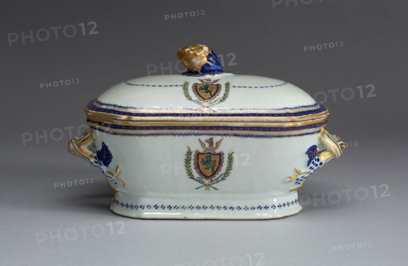 Tureen with Cover, c. 1787/90, China, Qianlong reign, Chinese, made for the American market, China, Porcelain with enamel and gilding, 11.4 × 19.7 × 11.4 cm (4 1/2 × 7 3/4 × 4 1/2 in.)