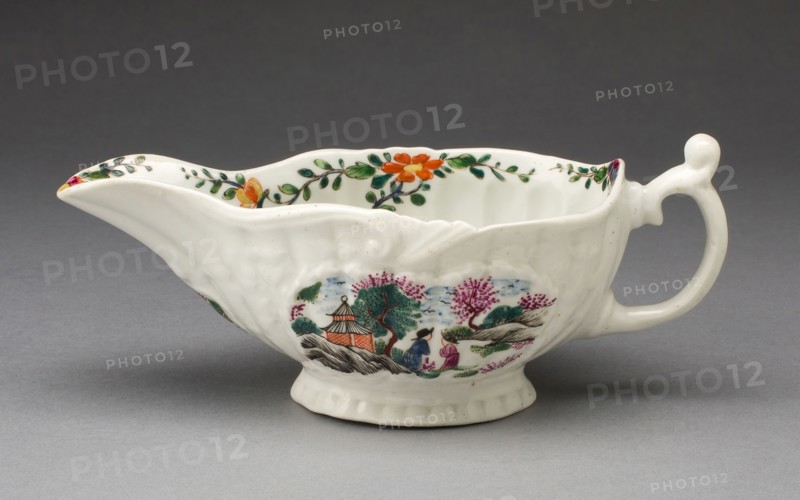 Sauceboat, c. 1755, Worcester Royal Porcelain Company, English, founded 1751, Worcester, Soft-paste porcelain with polychrome enamels, 7.6 x 18 x 8.9 cm (3 x 7 1/8 x 3 1/2 in.)