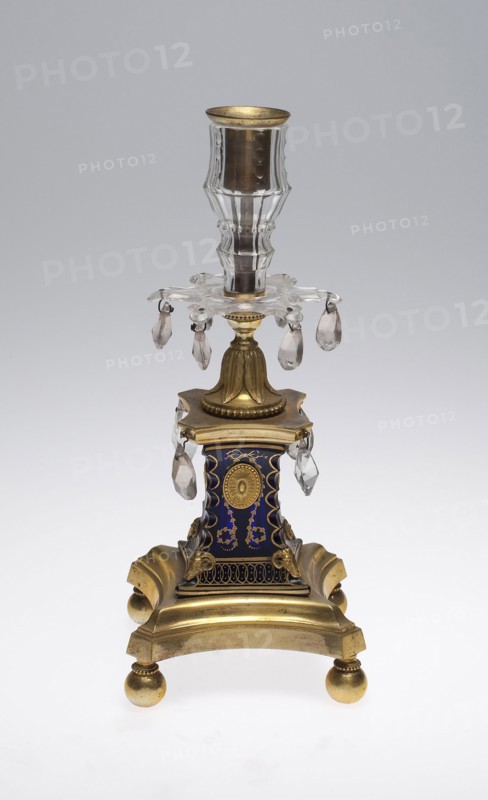 Candelabra, 1780/1800, England, Clear and blue glass, gilding and bronze mounts, H. 31.4 cm (12 3/8 in.)