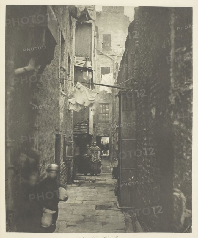 Close No. 37 High Street, 1868, Thomas Annan, Scottish, 1829–1887, Scotland, Photogravure, plate 15 from the book "The Old Closes & Streets of Glasgow" (1900), 22.7 x 18.6 cm (image), 38 x 27.7 cm (paper)