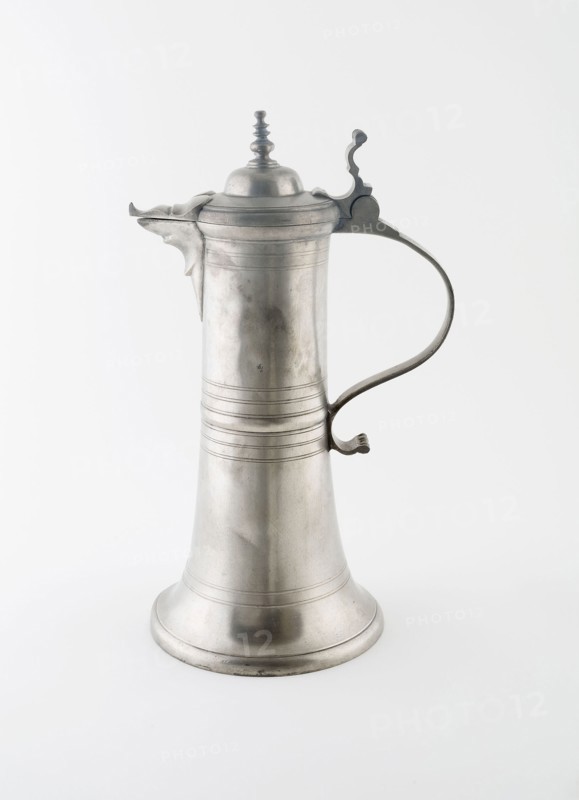 Covered Flagon with Spout, 1750/1800, Possibly Andreas Wirz, Zurich, Switzerland, Zürich, Pewter, 35.6 x 21.6 cm (14 x 8 1/2 in.)