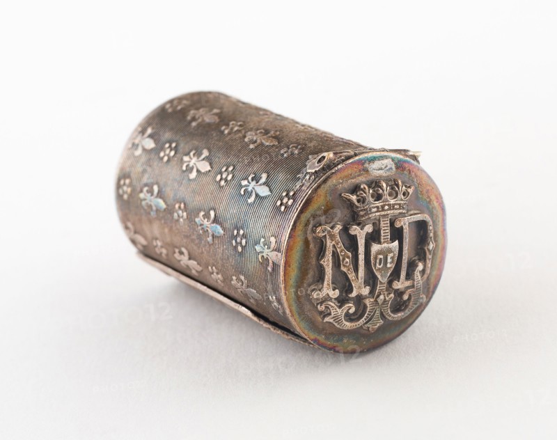Reliquary, late 19th century, France, Silver-plated brass, 2 × 3.2 cm (3/4 × 1 1/4 in.)