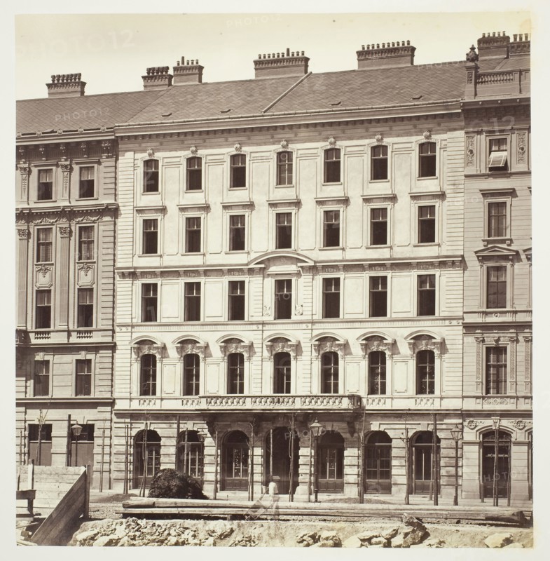 Kolowrat-Ring No. 8, Wohnhaus des Herrn Alfred Skene, 1860s, Austrian, 19th century, Austria, Albumen print, 30.7 × 30 cm (image/paper), 42.6 × 61.2 cm (album page)