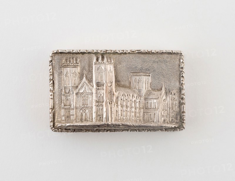 Vinaigrette with View of Eley Cathedral, 1839/40, Taylor and Perry, Birmingham, England, Birmingham, Silver and silver gilt, 4.5 × 3.2 cm (1 3/4 × 1 1/4 in.)