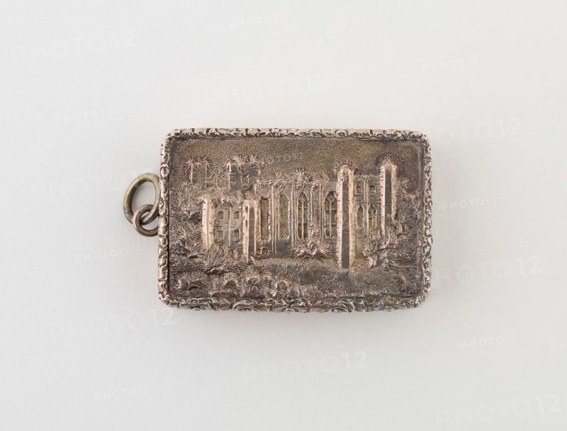 Vinaigrette, 1845/46, Nathaniel Mills, Birmingham, England, Birmingham, Silver and silver gilt, 4.1 × 2.9 cm (1 5/8 × 1 1/8 in.)